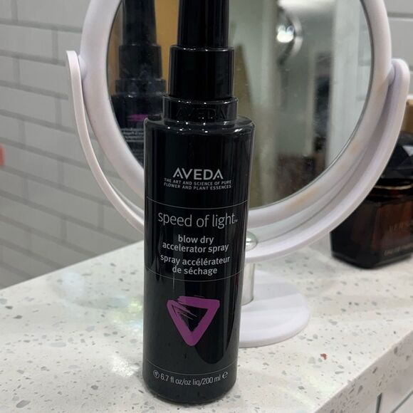 Aveda Speed of Light Blow Dry Spray - Black and Purple - Picture 9 of 9